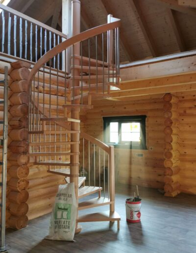 Holz Wendeltreppe